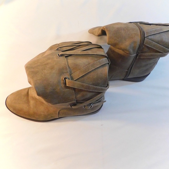 Taupe Knee-High Boots with Criss-Cross Strap Detail – Women’s Size 8 - Picture 3 of 6